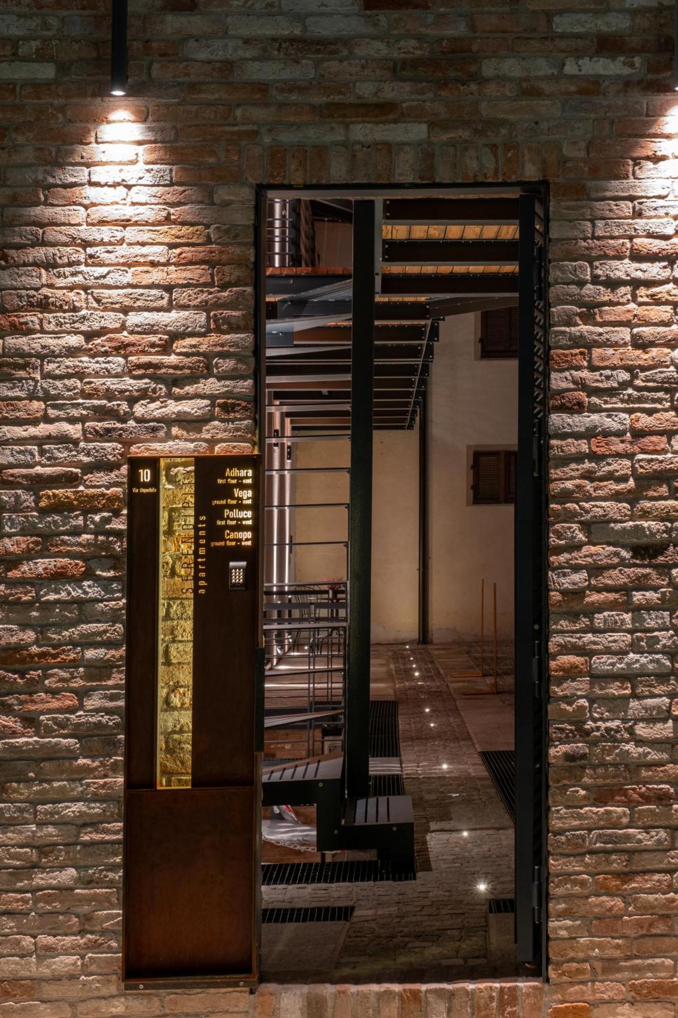 Serendipity Apartments 알바 외부 사진